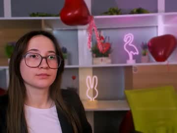 Stream thumbnail amina_chilli