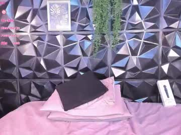 Stream thumbnail appril_foxx