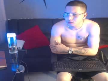 Stream thumbnail axel_h0t