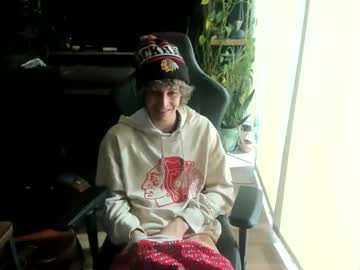 Stream thumbnail bashful4200