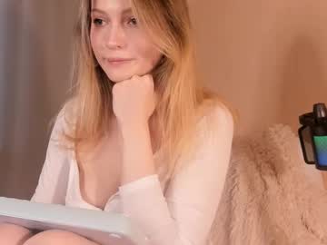 Stream thumbnail bea_quinn