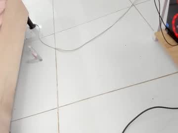 Stream thumbnail dakotaroux