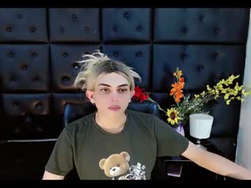 Stream thumbnail daniela_pink_