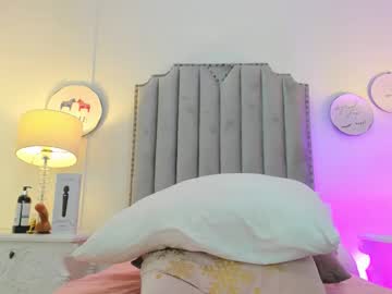 Stream thumbnail debora_scoot