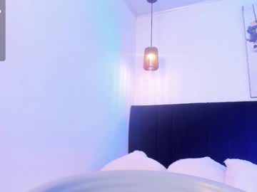 Stream thumbnail dolly_zoe