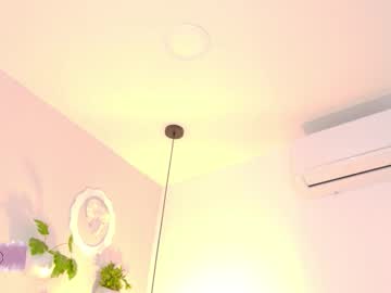 Stream thumbnail emely_deluxe