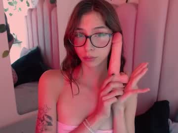 Stream thumbnail emily_34_