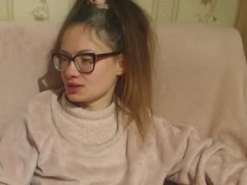 Stream thumbnail flowercandydoll13