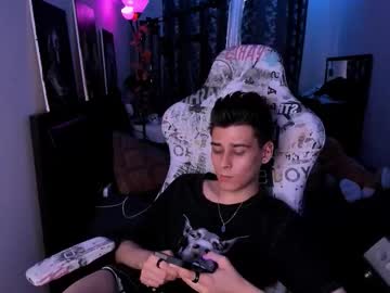 Stream thumbnail foxicfu