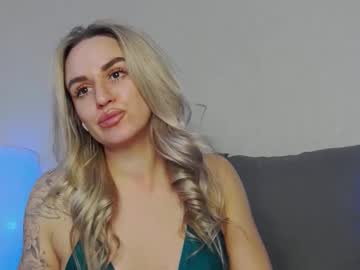 Stream thumbnail foxy_kimmi