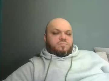 Stream thumbnail glusgan