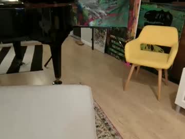 Stream thumbnail helloimjenny