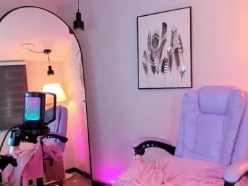 Stream thumbnail hollie_joliie