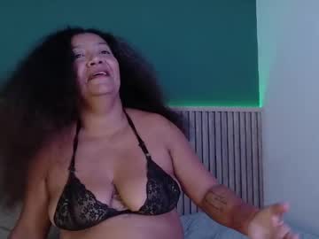 Stream thumbnail isabella_100