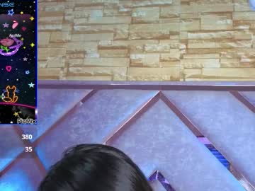 Stream thumbnail jade_white_