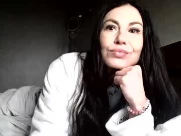 Stream thumbnail julianagold1