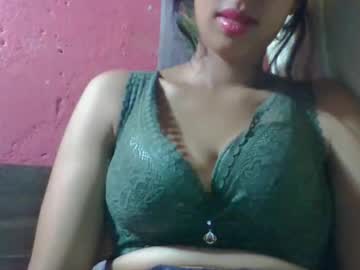 Stream thumbnail julie0612