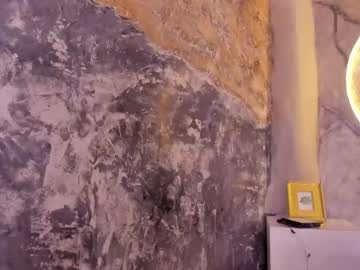 Stream thumbnail julietakane