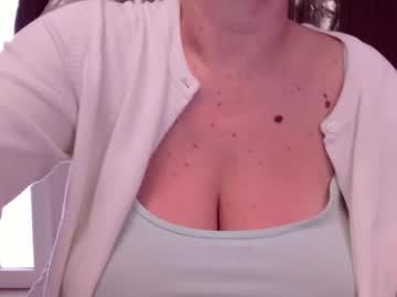 Stream thumbnail katynextdoor