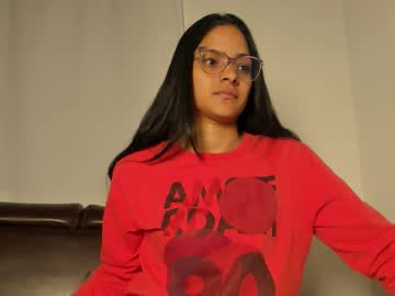 Stream thumbnail lailamayers