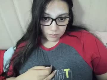 Stream thumbnail laracamille