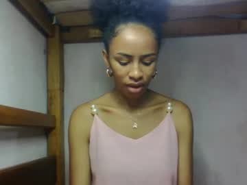 Stream thumbnail larah98