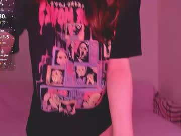 Stream thumbnail lil_foxy999