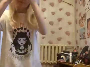 Stream thumbnail lilithies