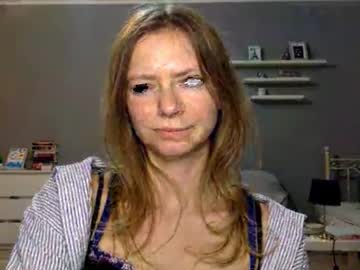 Stream thumbnail lux_millie