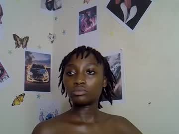 Stream thumbnail maee_y