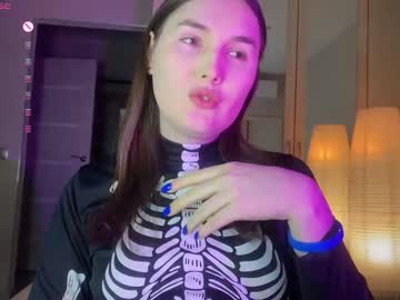 Stream thumbnail maria_bowie