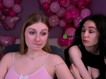 Stream thumbnail mary_meow_hot