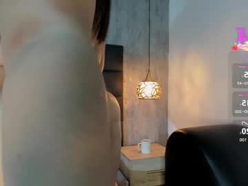 Stream thumbnail maya_curvy