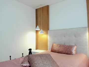 Stream thumbnail melanyrosse