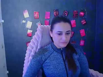 Stream thumbnail mia_july