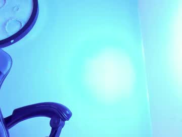 Stream thumbnail mike_256