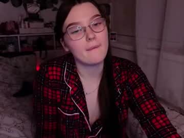 Stream thumbnail milliedoll