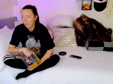 Stream thumbnail mindymars