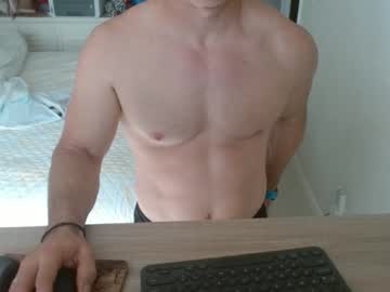 Stream thumbnail mitcheli