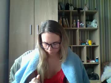 Stream thumbnail molly971345