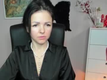 Stream thumbnail mollymoon40