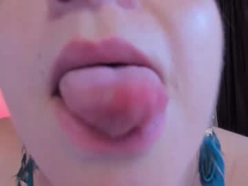 Stream thumbnail monicapink_