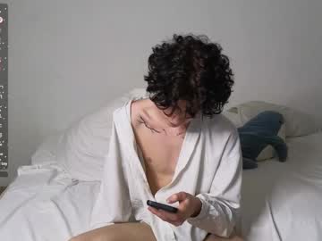 Stream thumbnail moon_gloww