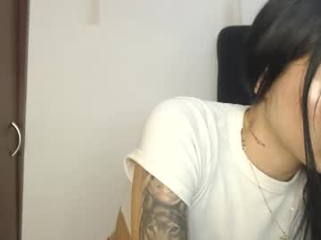 Stream thumbnail petite_linda