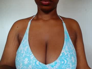 Stream thumbnail pinkxsugar