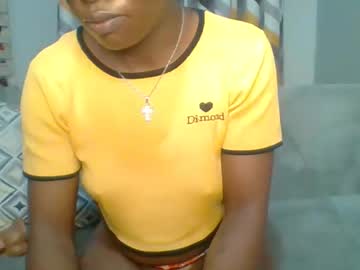 Stream thumbnail prettyela