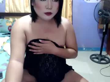 Stream thumbnail queenlexie_moore