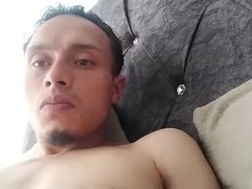 Stream thumbnail quennl