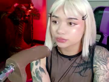 Stream thumbnail scarlet_gold