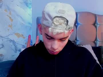 Stream thumbnail sky_jules